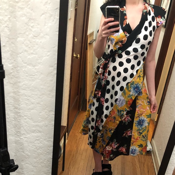 Zara Dresses & Skirts - Zara midi dress